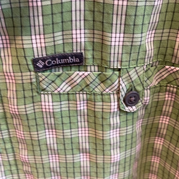 Columbia Button- up - Picture 4 of 8